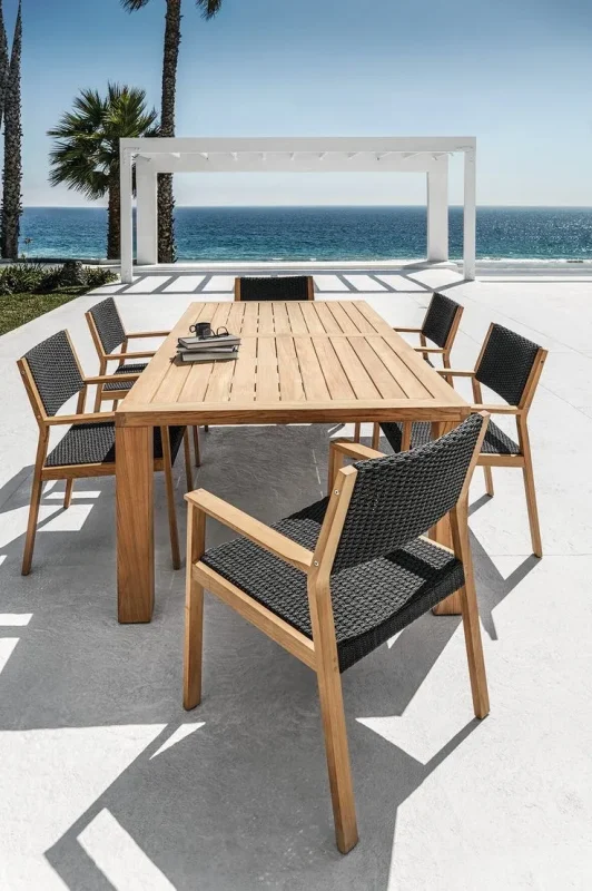 Smart Outdoor Living with Teak Furniture