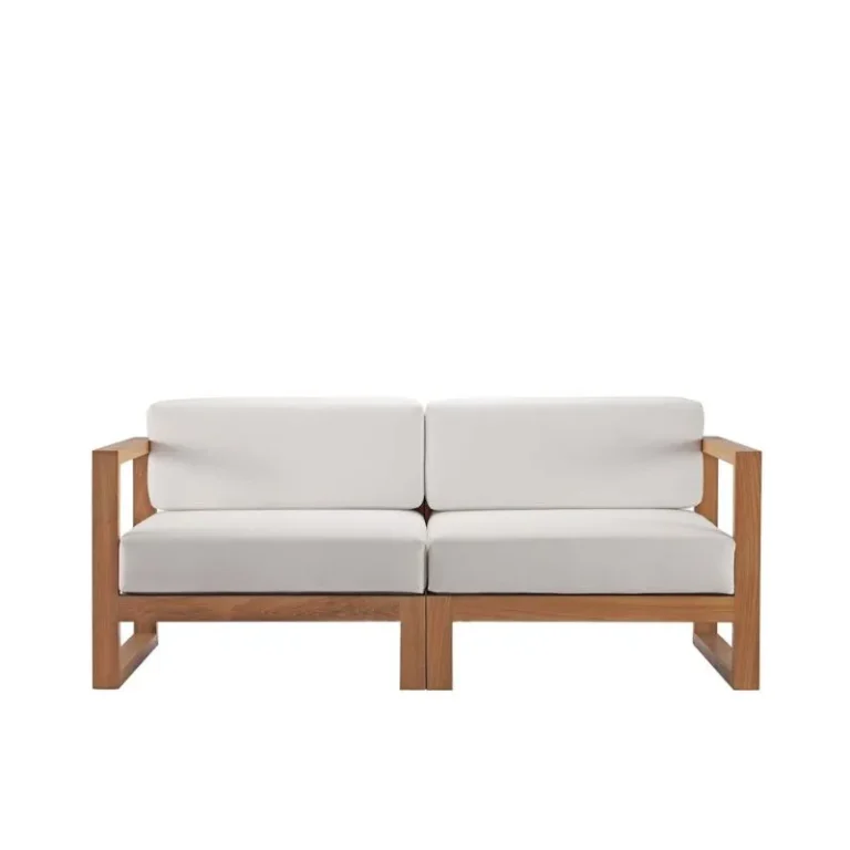 Why Americans Love Teak Outdoor Furniture