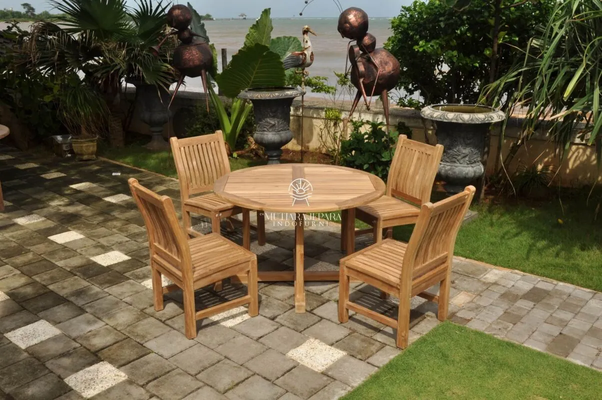 Common Myths About Teak Outdoor Furniture